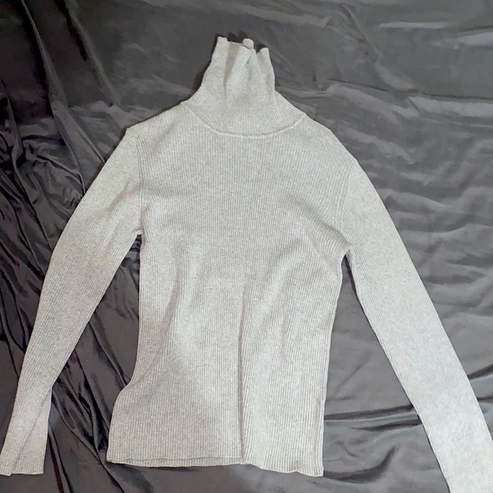 Turtle neck sweater